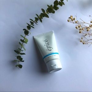 ÉPICÉ
Purifying Exfoliant